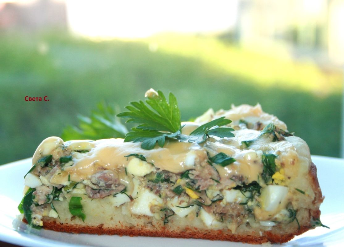 Летняя находка: легкий заливной пирог с рыбой на сковороде