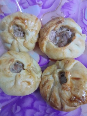 Беляши с душой: сочное лакомство из духовки