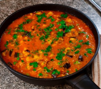 Сытные овощи с чечевицей