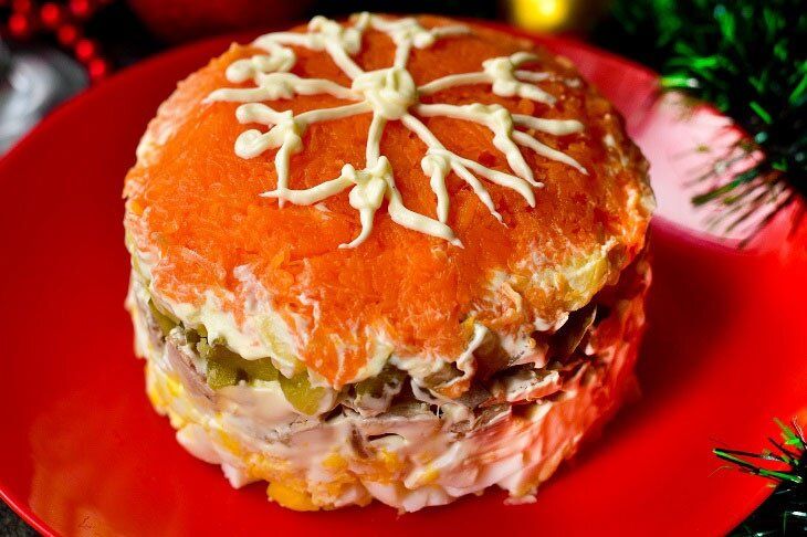 Салат "Новогодний каприз"