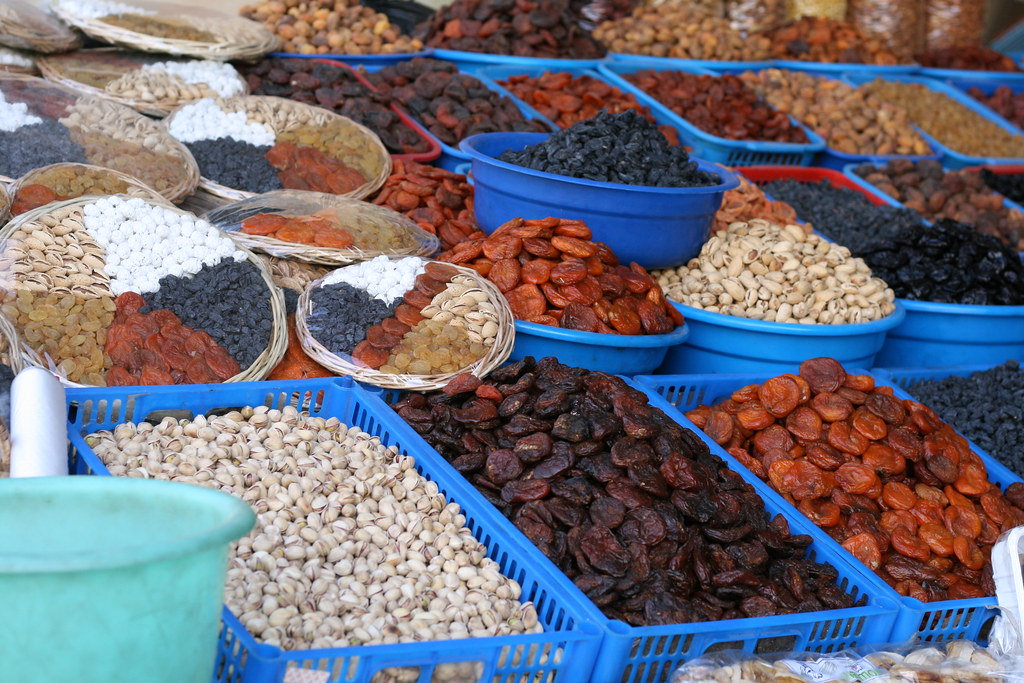 9 здоровых перекусов, удобных для работы и путешествий