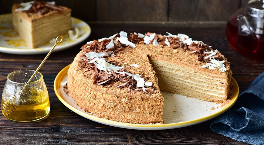 Как испечь медовик на день рождения