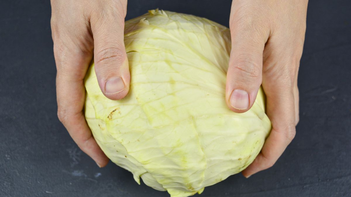 Вкусный салат с капустой, который захочется готовить снова и снова