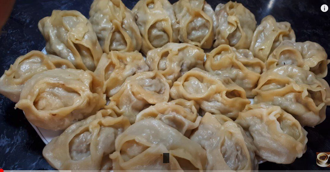 Манты на скорую руку: два способа приготовления для всей семьи