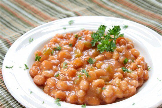 Ароматная фасоль в томате: простой и вкусный рецепт