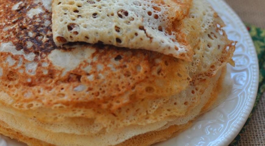 Нежные кружевные блинчики на кефире