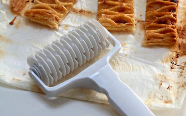 Яблочные слойки: вернем вкус детства на кухню