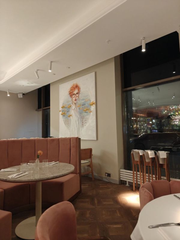 ����� ����� ���� �������� Buro Bistro � ��� ������ �� ���������