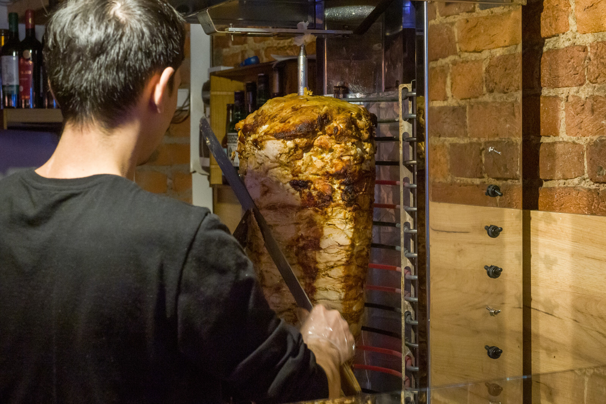 Каковы реальные затраты на открытие шаурмичной в 2026 году