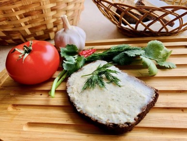 Приготовьте вкусный диетический творожный плавленый сыр