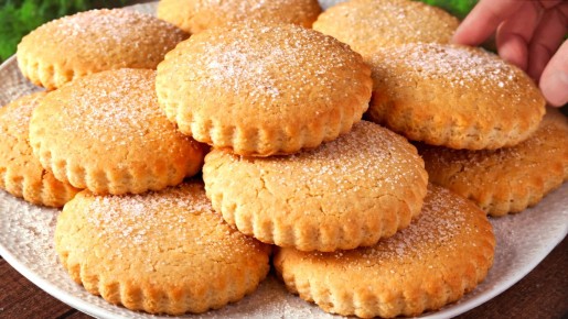 Как приготовить молочные коржики за 10 минут: простой и быстрый рецепт