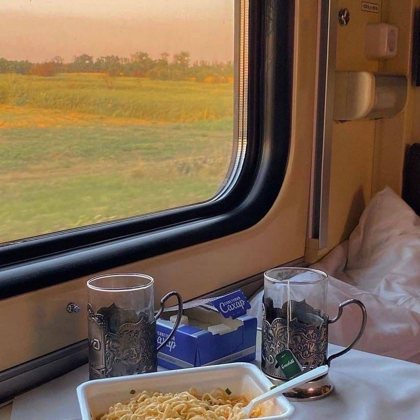 Уютные осенние перекусы в поезде: как собрать идеальный дорожный провиант