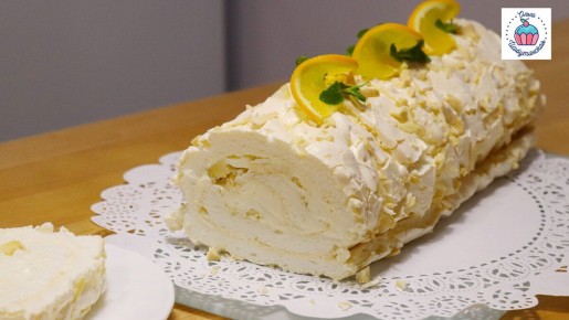 Как легко приготовить нежный меренговый рулет: секреты от шефа