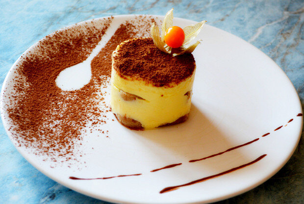 Нежное тирамису с коньяком: волшебство сладкого десерта