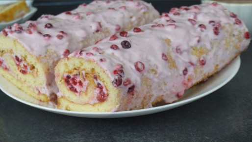 Ягодный рулет: простой рецепт для семейного чаепития