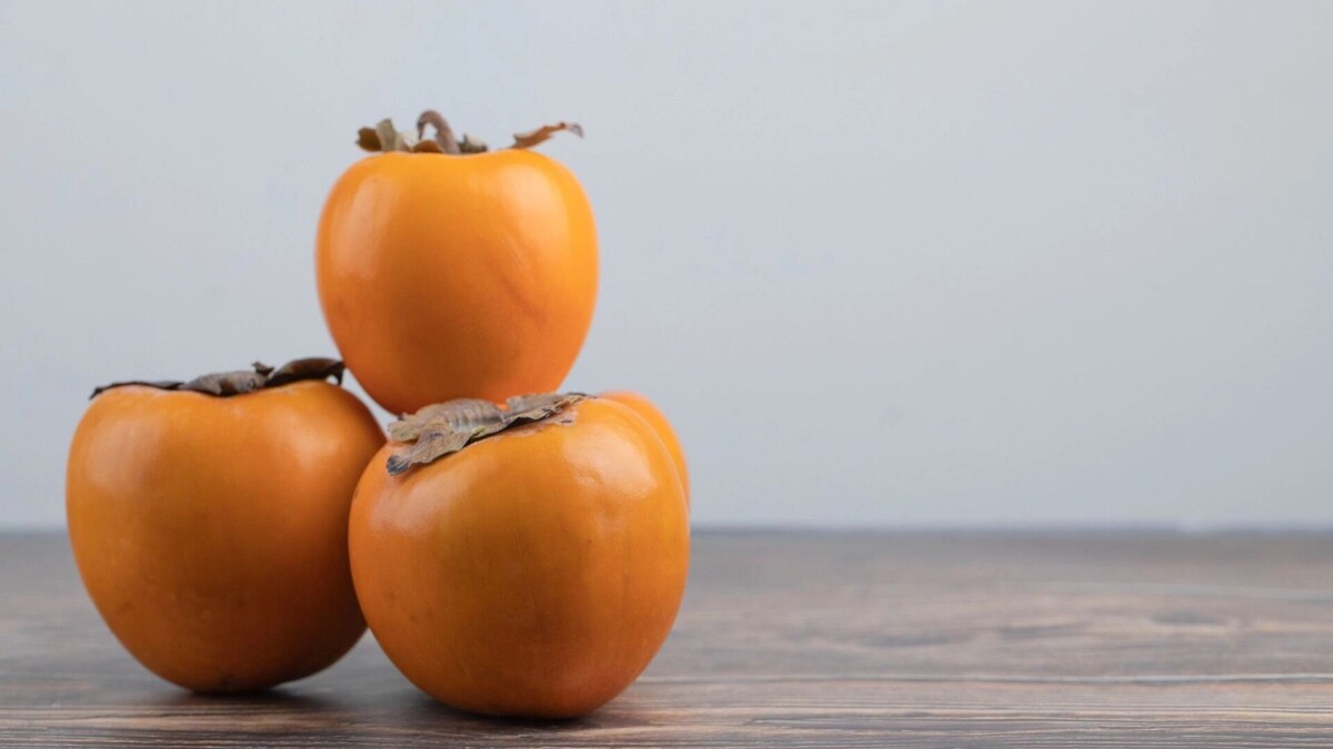 Хурма: осенний фрукт, который укрепляет здоровье и дарит радость