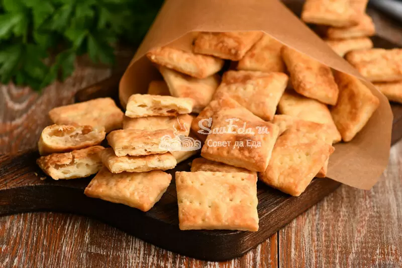 Не магазинные крекеры: Легкое домашнее слоеное печенье