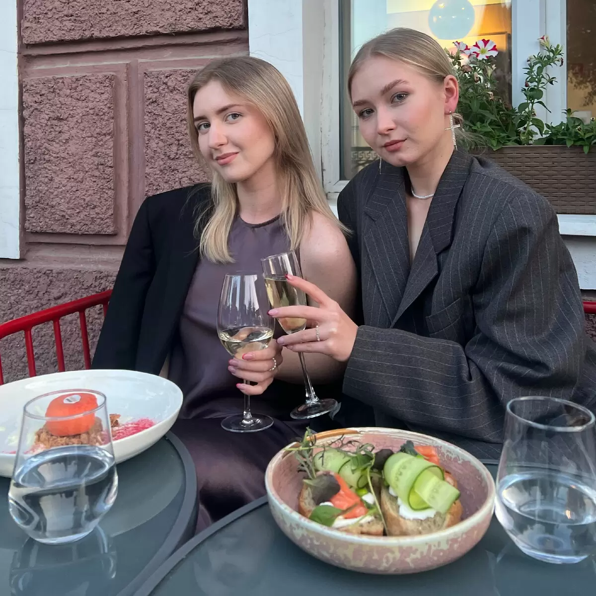 Слишком важные для простых радостей: когда кафе становится ареной для капризов