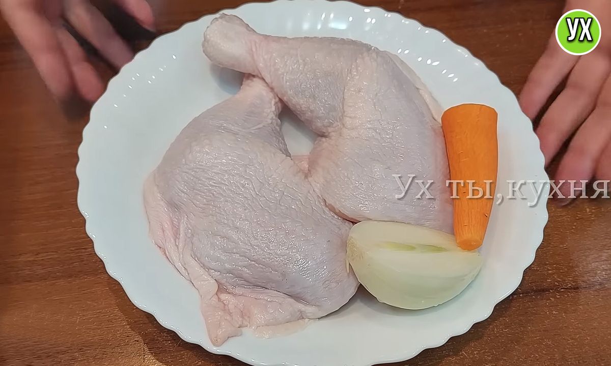 Новый взгляд на традиционный новогодний салат с курицей