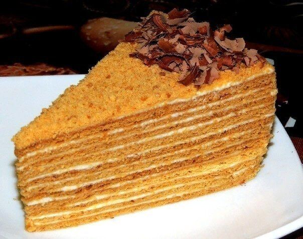 Вкуснейший торт «Медовик»: простой рецепт для любителей сладкого