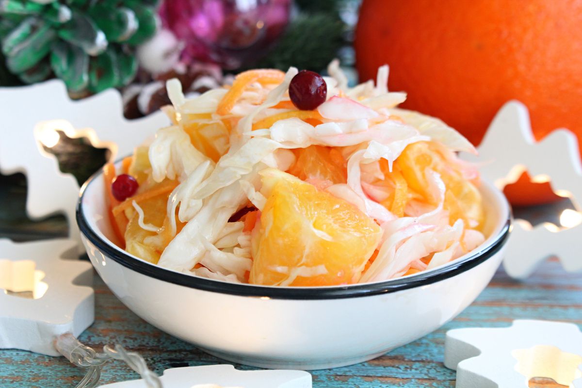 Легкий салат из капусты и апельсинов: свежесть вкуса для любого стола